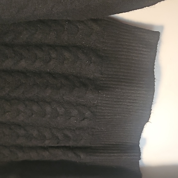 2/$20 Cropped mock neck sweater - Picture 3 of 4